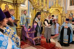 Преосвященнейший епископ Герман наградил активных участников приходских волонтерских объединений