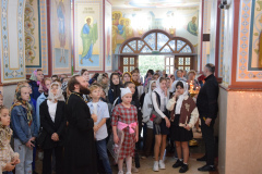 Экскурсия учащихся детской художественной школы